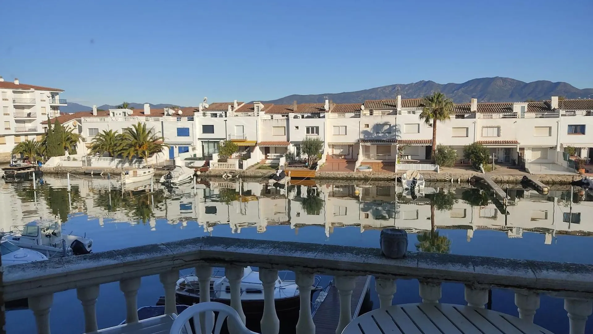 Appartement Port Emporda Balcon Vue Marina Barbecue Clim Wifi Ampuriabrava